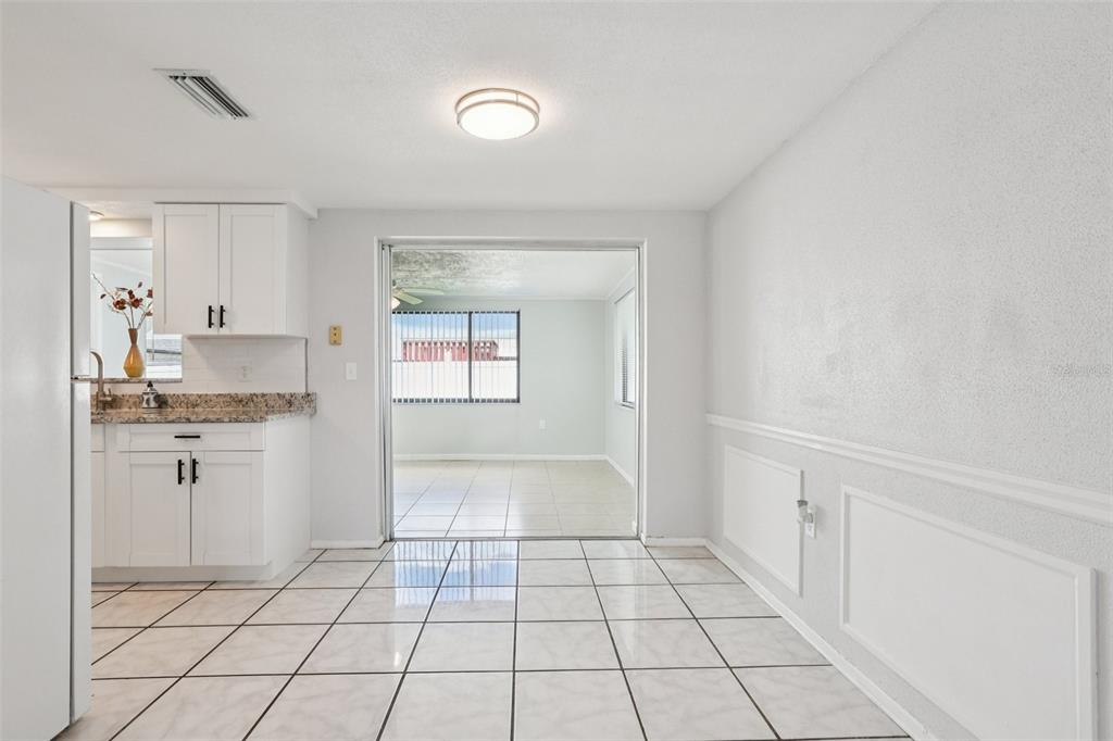 5203 Overton Drive New Port Richey, FL 34652 - Photo 10 of 28