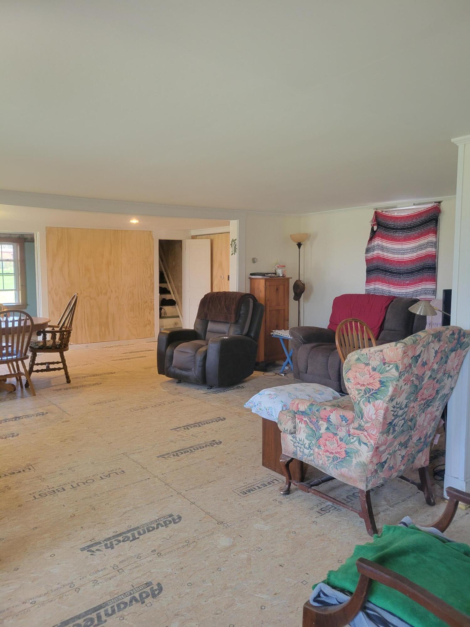998 Farmington Falls Road Farmington, ME 04938 - Photo 29 of 63 20220513_123559