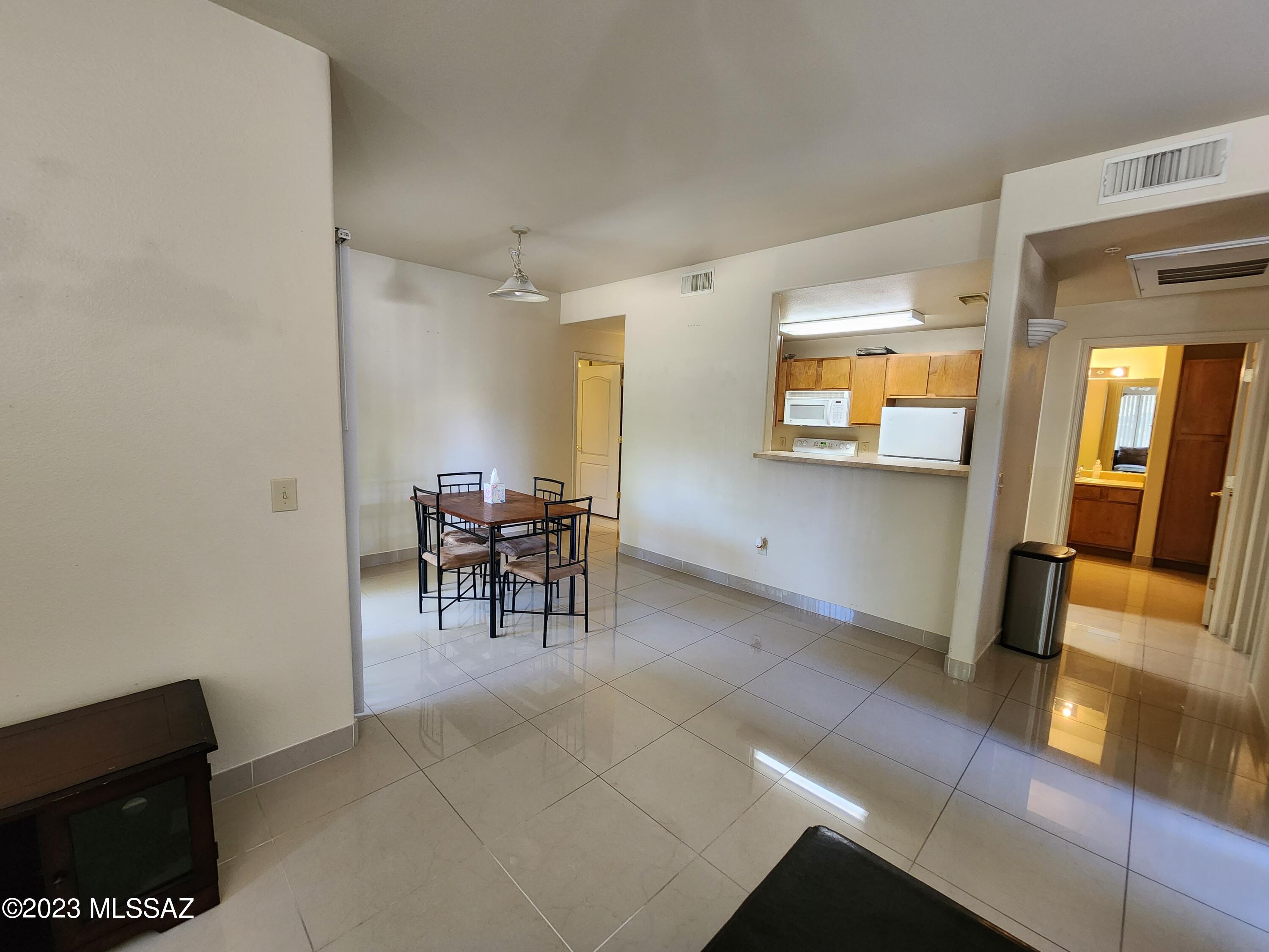 2550 East River Road, Unit 7106 Tucson, AZ 85718 - Photo 5 of 24