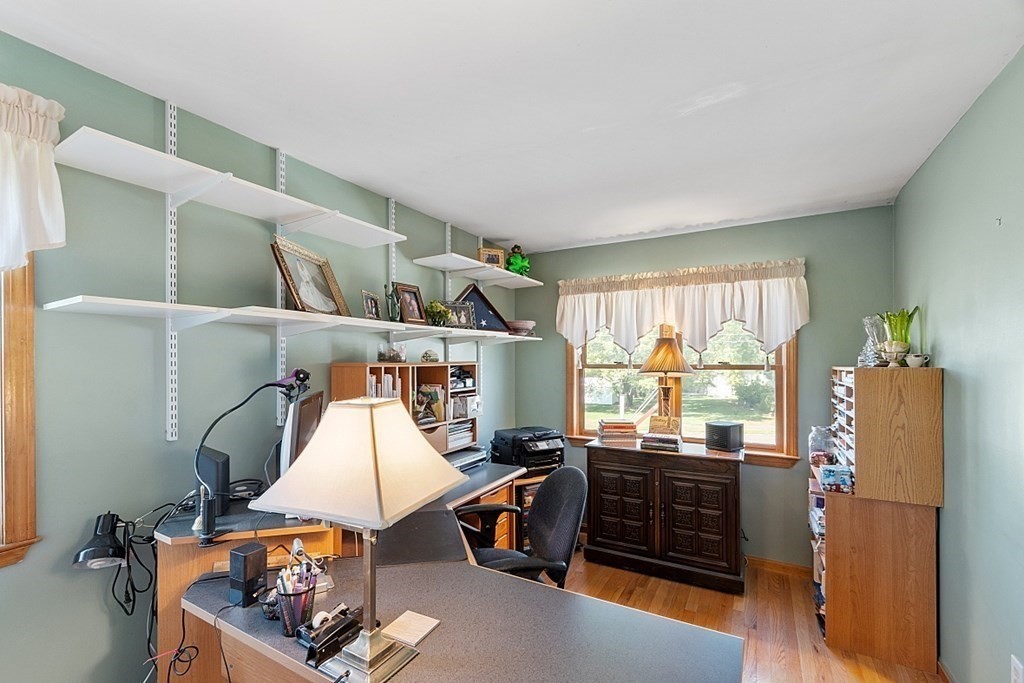 4 Dana Road Peabody, MA 01960 - Photo 6 of 40 Gallery Image 6
