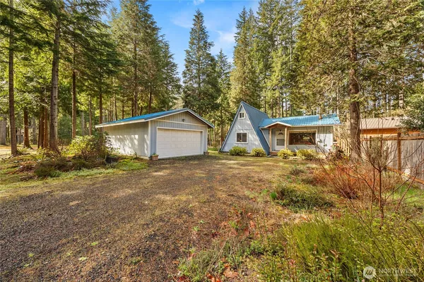 $435,000 | 233 Mountain View Drive, Packwood, WA 98361