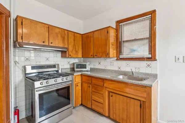 $1,588,888 | 45-09 104th Street | South Corona