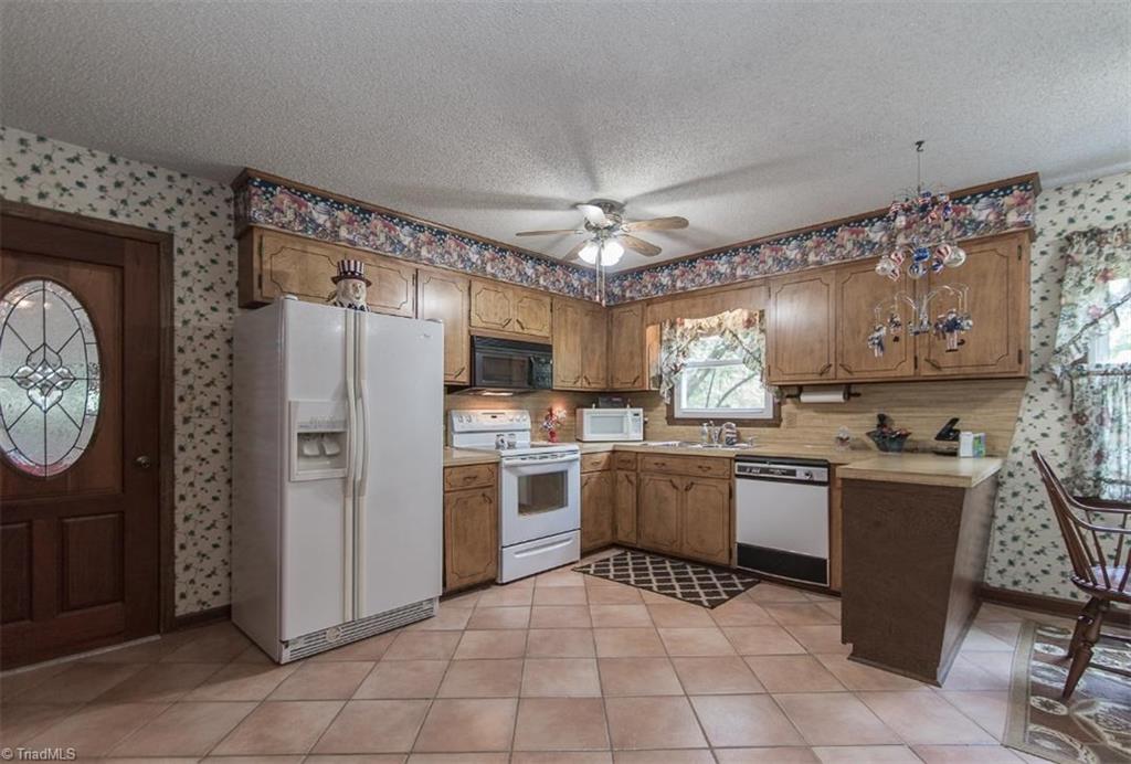 1463 Shiptontown Road Lexington, NC 27292 - Photo 6 of 26 Gallery Image 6