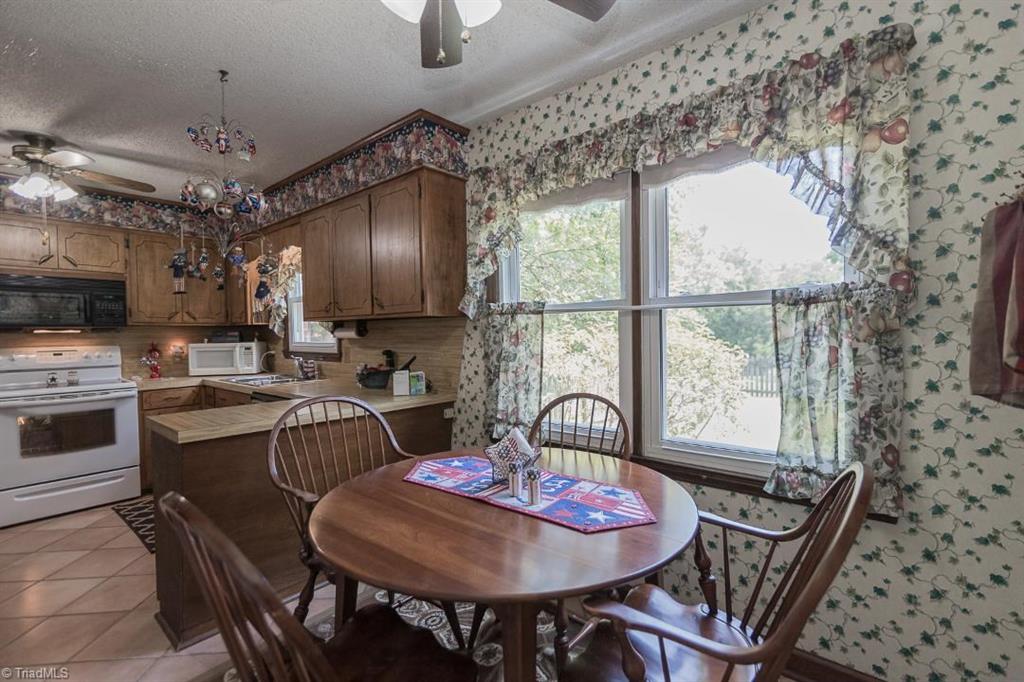 1463 Shiptontown Road Lexington, NC 27292 - Photo 7 of 26 Gallery Image 7