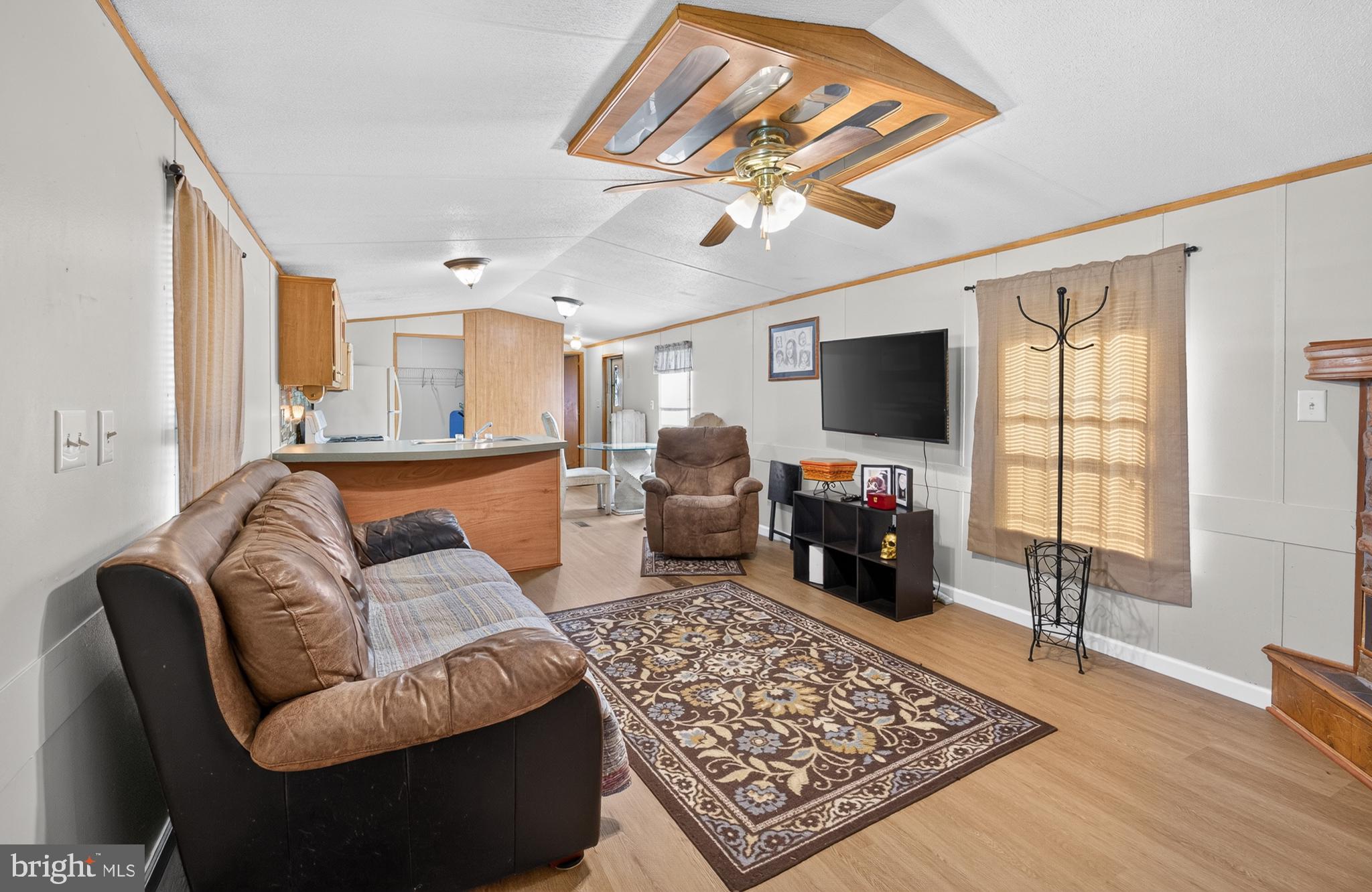 8 West Reybold Drive, Unit 8 Middletown, DE 19709 - Photo 3 of 30 Cozy living space with warm ambiance.