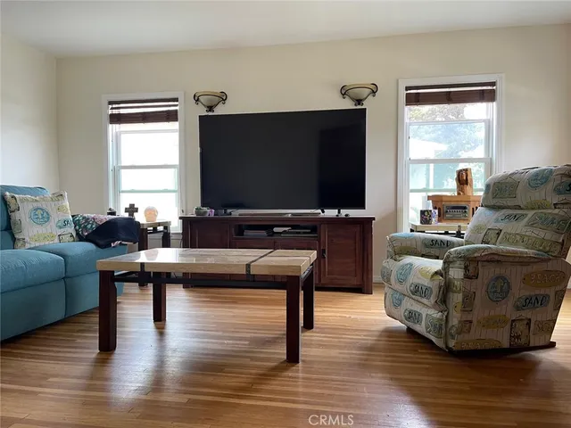 $825,000 | 3829 Cherry Avenue, Long Beach, CA 90807