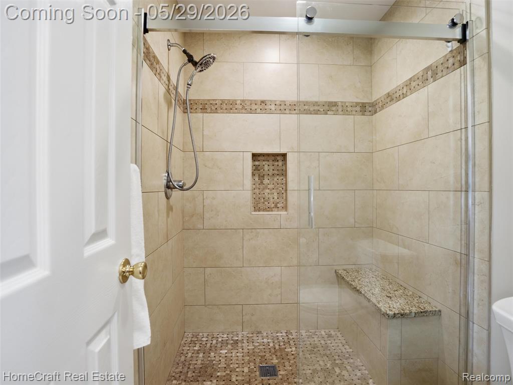45088 Danbury Road Canton, MI 48188 - Photo 20 of 39