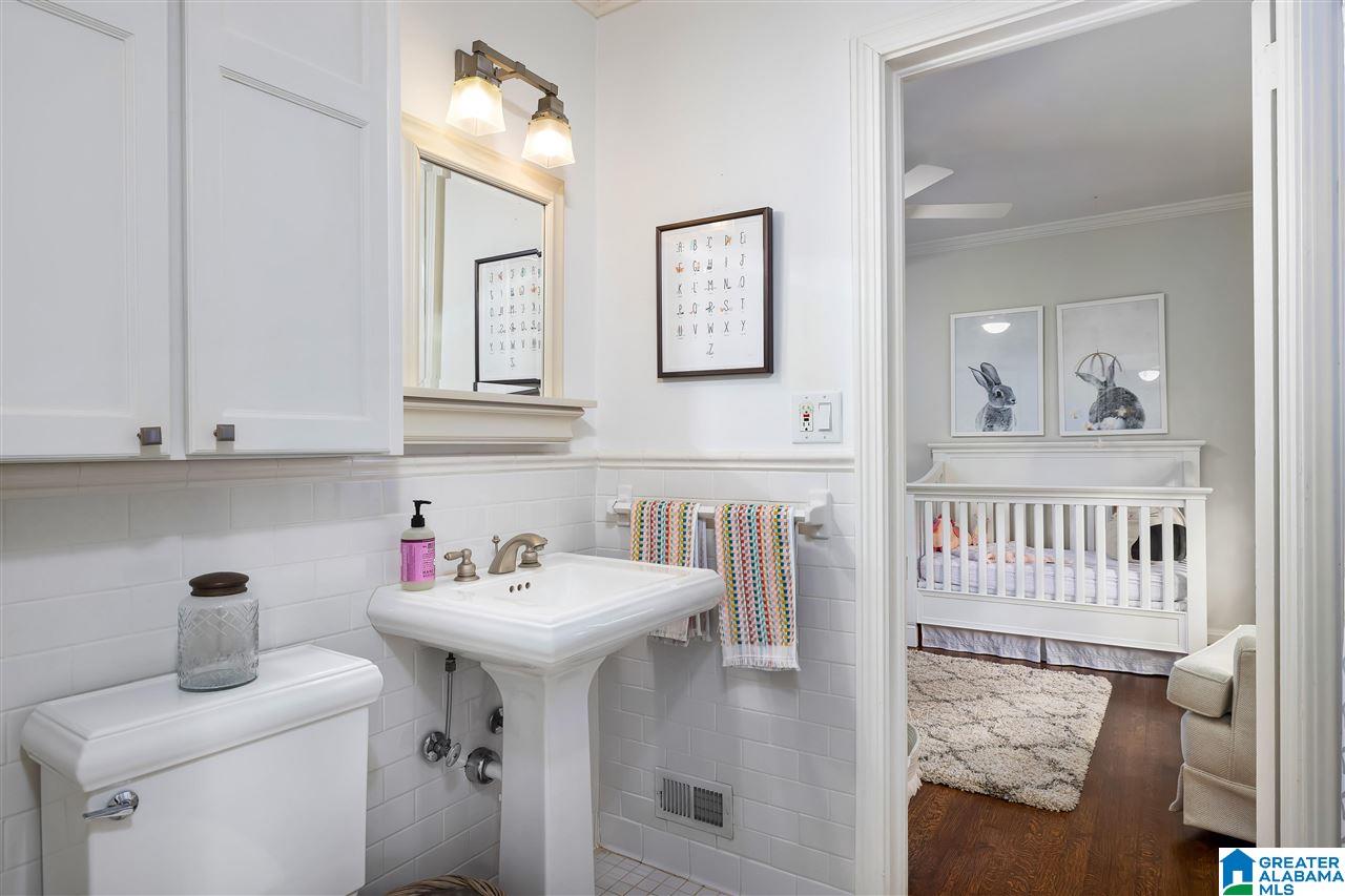 704 Warwick Road Birmingham, AL 35209 - Photo 30 of 37