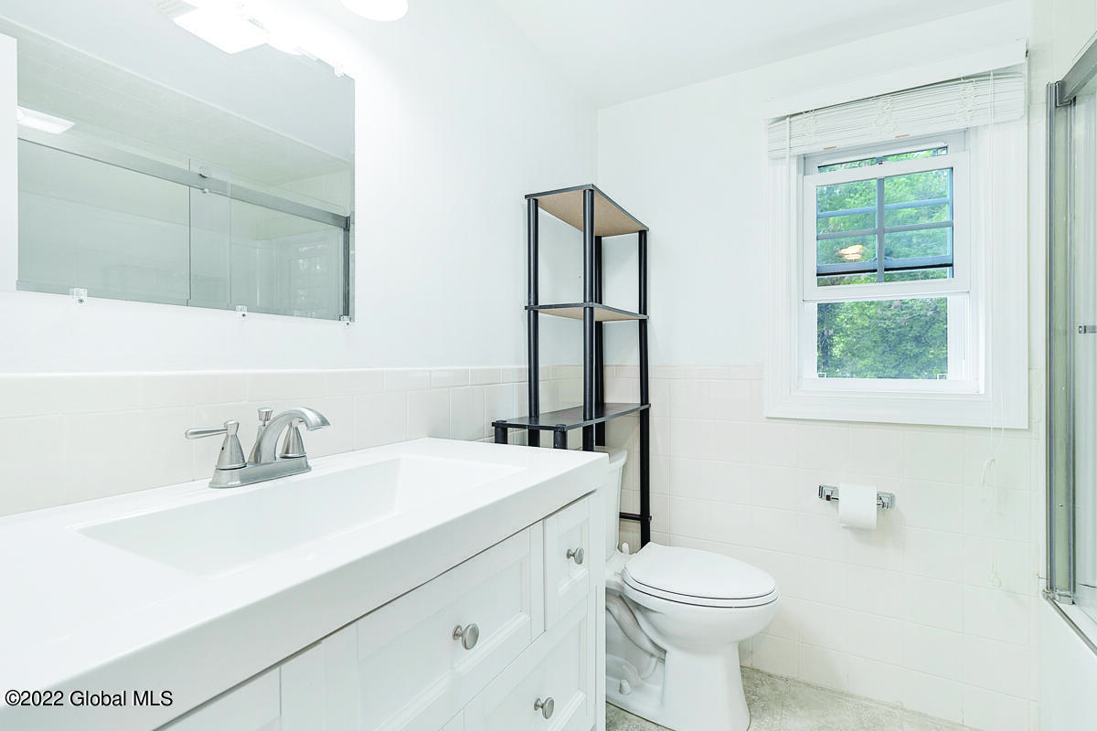 126 Jefferson Road Bethlehem, NY 12077 - Photo 14 of 21 _A7A4479
