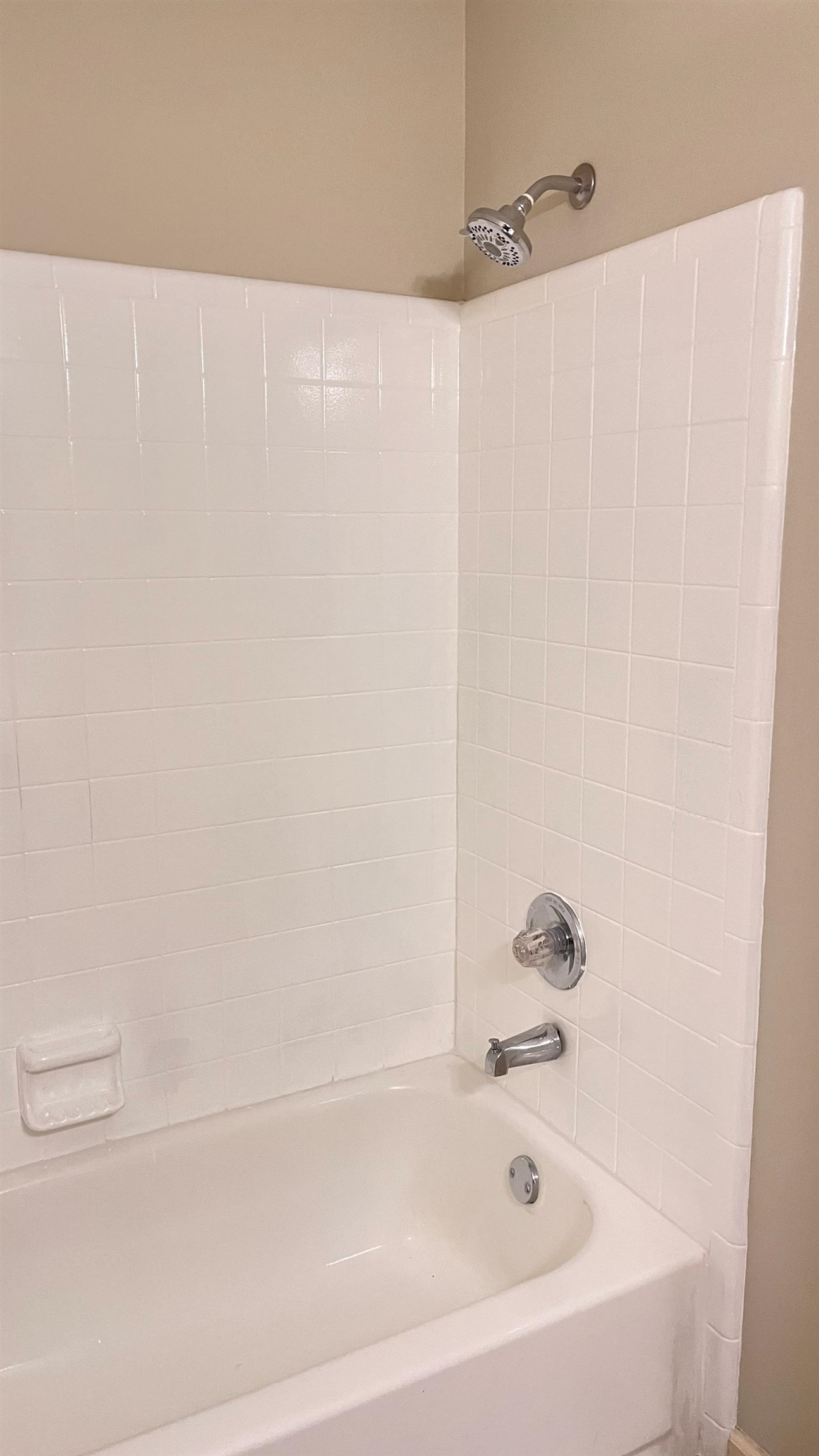 7770 Juniper Cove West Memphis, TN 38016 - Photo 32 of 34 Full bath with shower / bath combination