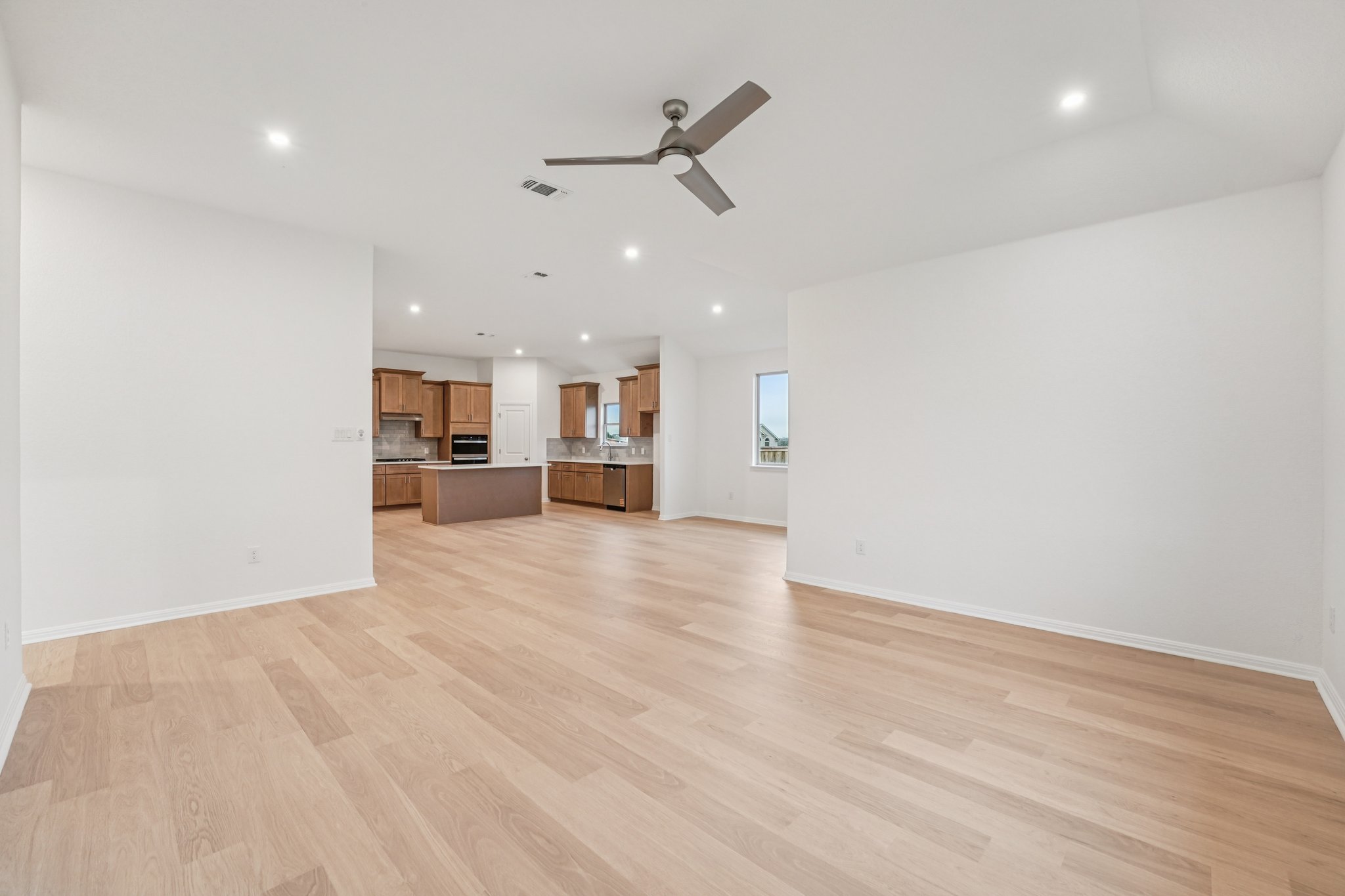 391 Backstays Loop Kyle, TX 78640 - Photo 7 of 40