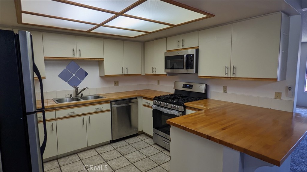 25604 Sharp Drive, Unit O Hemet, CA 92544 - Photo 7 of 22