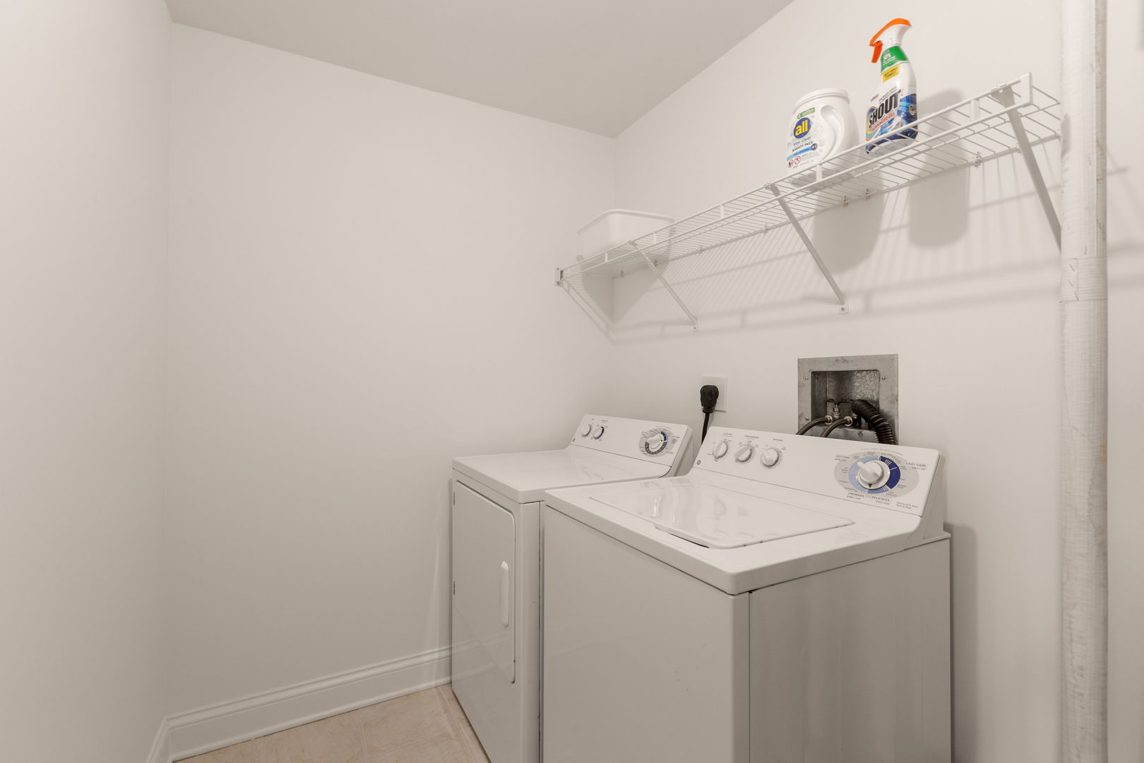 125 North Buffalo Grove Road, Unit 104 Buffalo Grove, IL 60089 - Photo 14 of 17 a utility room with dryer and washer