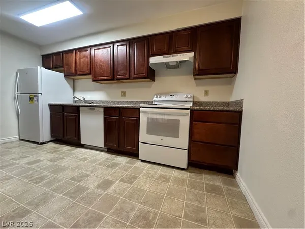 $1,250 | 4320 Sandy River Drive, Unit 96, Las Vegas, NV 89103