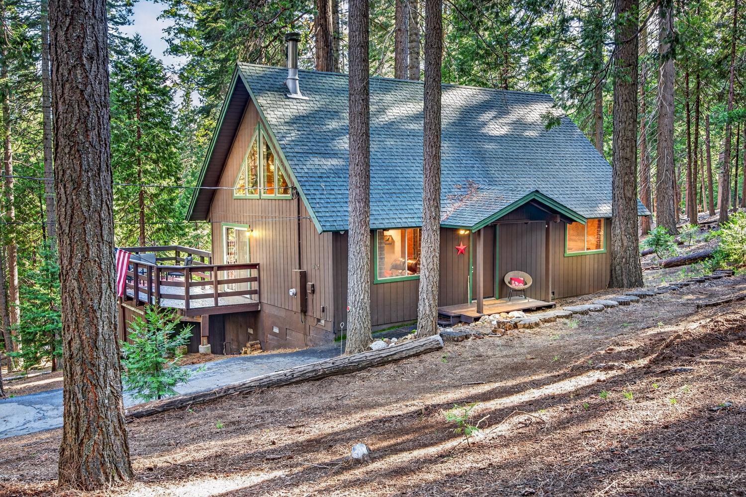 1367 Kickapoo Court Arnold, CA 95223 - Photo 2 of 38