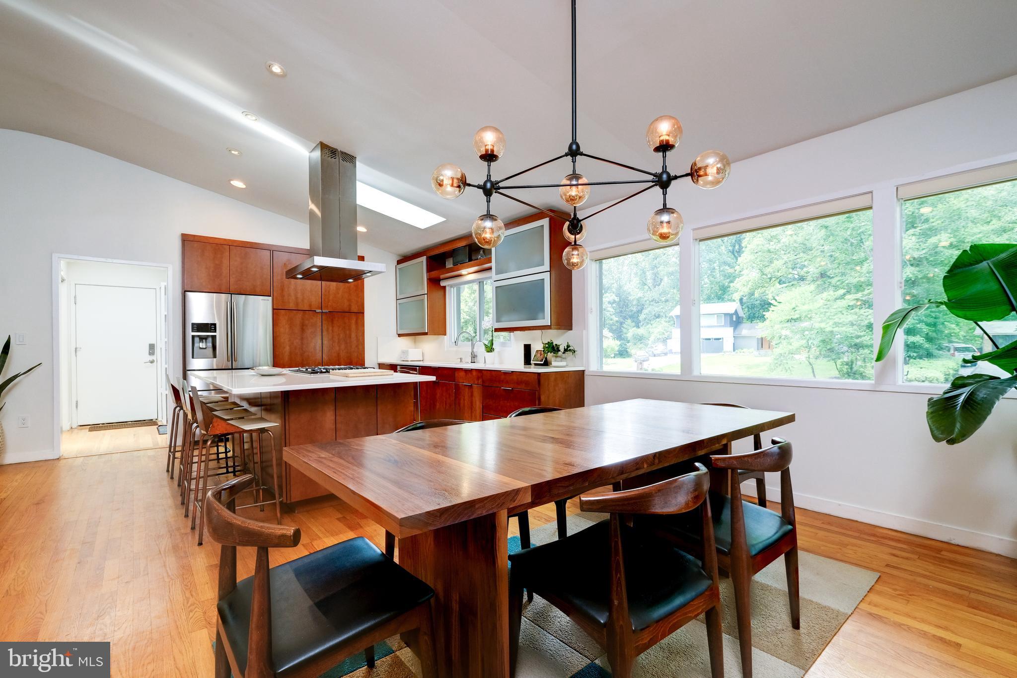 8401 Peck Place Bethesda, MD 20817 - Photo 14 of 80