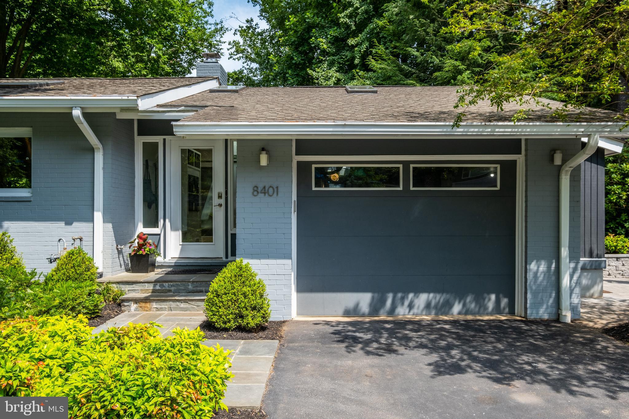 8401 Peck Place Bethesda, MD 20817 - Photo 9 of 80