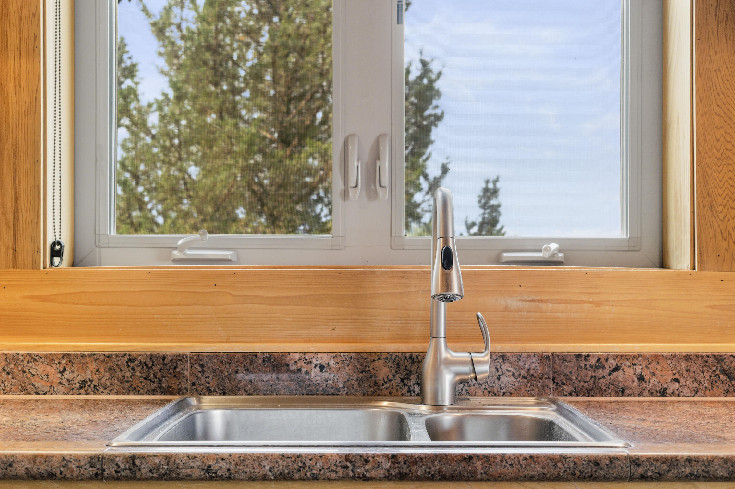 10739 Southwest Shad Road Terrebonne, OR 97760 - Photo 35 of 55 a view of a water fountain