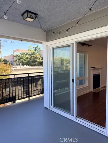 $689,000 | 2500 East 4th Street, Long Beach, CA 90814