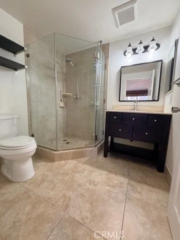 $689,000 | 2500 East 4th Street, Long Beach, CA 90814