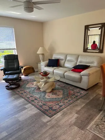 $209,900 | 5403 Southeast Miles Grant Road, Unit H108, Stuart, FL 34997