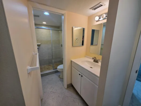$209,900 | 5403 Southeast Miles Grant Road, Unit H108, Stuart, FL 34997