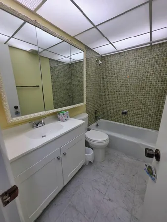 $209,900 | 5403 Southeast Miles Grant Road, Unit H108, Stuart, FL 34997