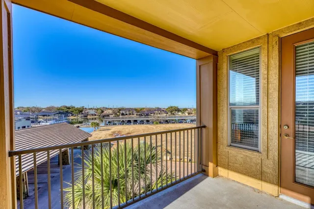 $279,000 | 101 West Bank, Unit 27, Horseshoe Bay, TX 78657