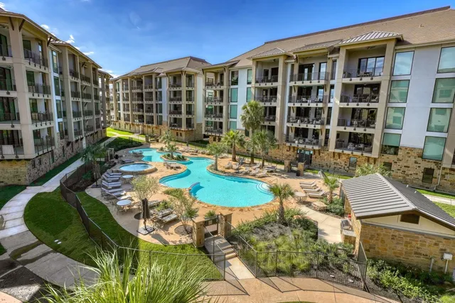 $279,000 | 101 West Bank, Unit 27, Horseshoe Bay, TX 78657