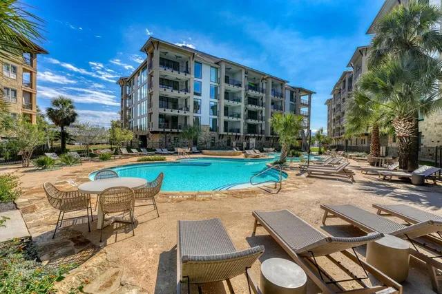 $279,000 | 101 West Bank, Unit 27, Horseshoe Bay, TX 78657