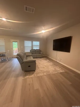 $2,300 | 1326 Arcadian Rose, San Antonio, TX 78245