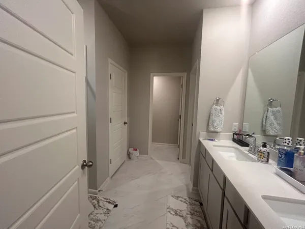 $2,300 | 1326 Arcadian Rose, San Antonio, TX 78245