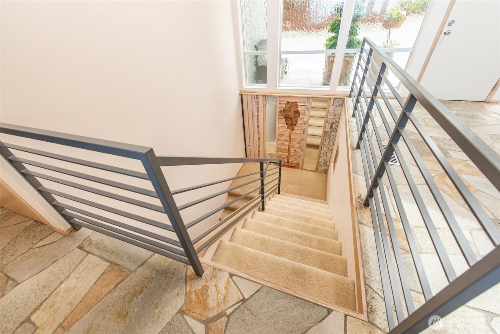 322 Ravens Ridge Road Sequim, WA 98382 - Photo 25 of 40 a view of entryway