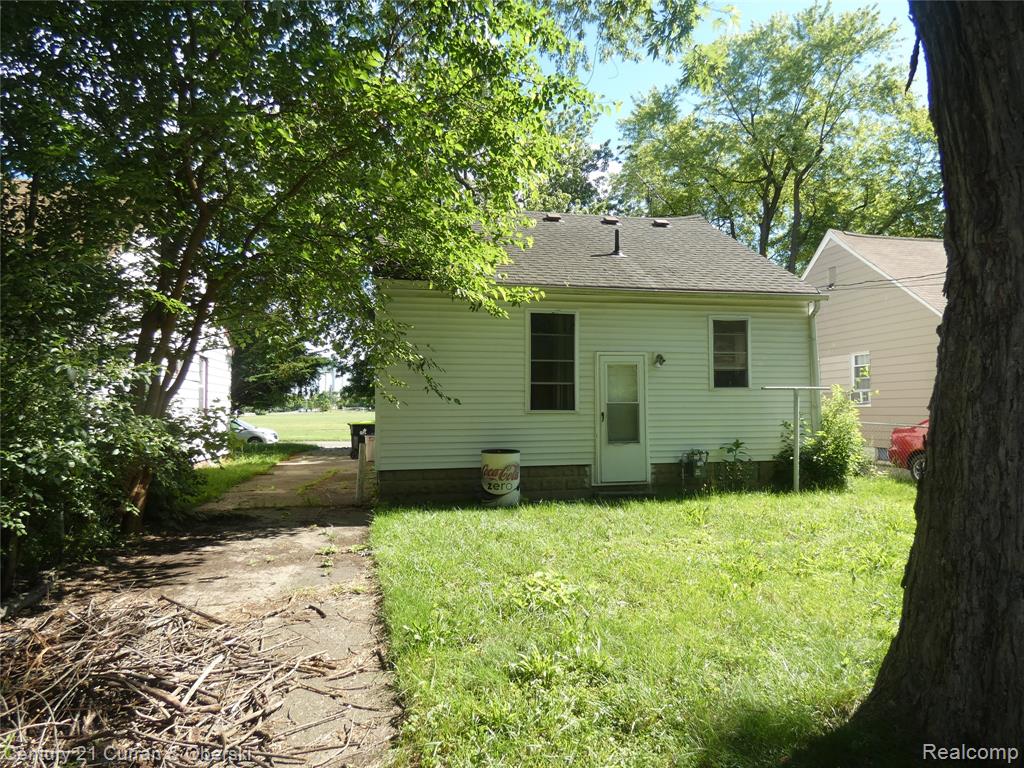 136 East Rundell Street Pontiac, MI 48342 - Photo 4 of 13