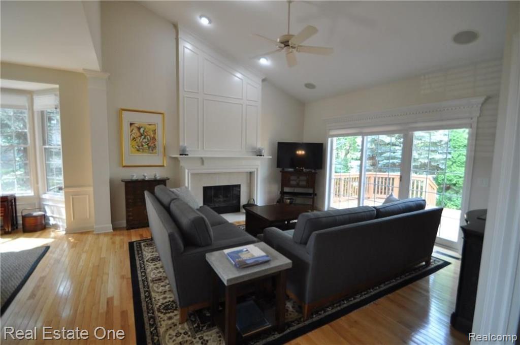 3703 Tremonte Circle Rochester, MI 48306 - Photo 8 of 23