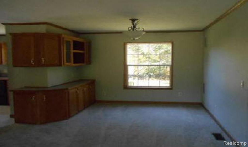 65790 Conrad Road Edwardsburg, MI 49112 - Photo 5 of 11 0019623495_5.jpg