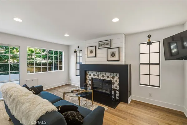 $9,500 | 716 North Lucia Avenue, Unit B, Redondo Beach, CA 90277