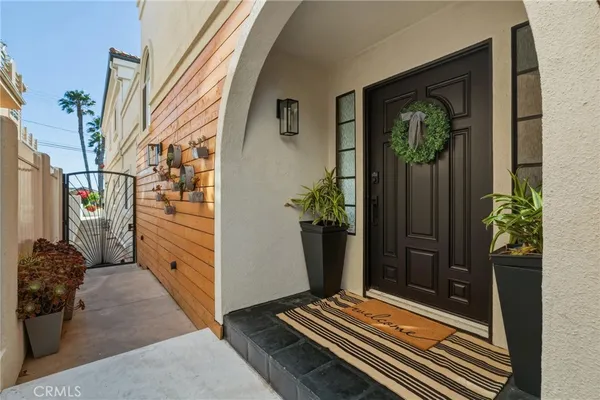 $9,500 | 716 North Lucia Avenue, Unit B, Redondo Beach, CA 90277