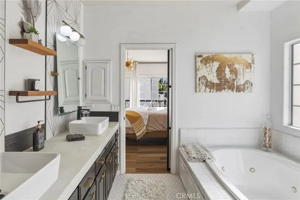$9,500 | 716 North Lucia Avenue, Unit B, Redondo Beach, CA 90277