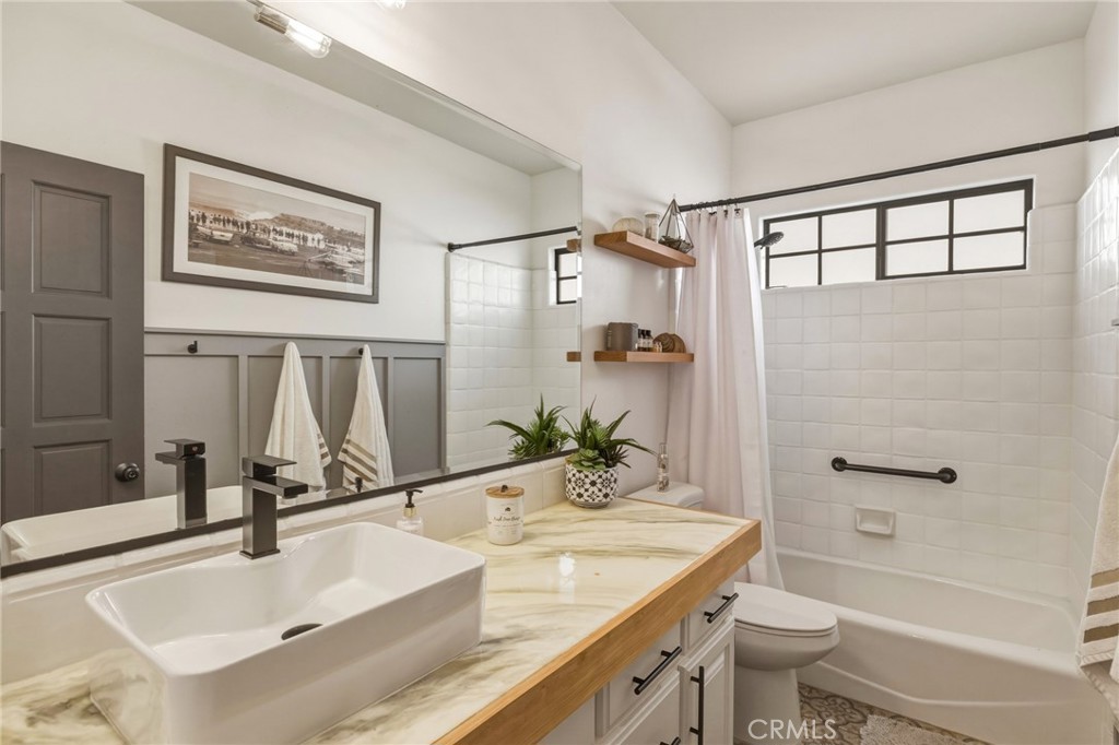 716 North Lucia Avenue, Unit B Redondo Beach, CA 90277 - Photo 36 of 52