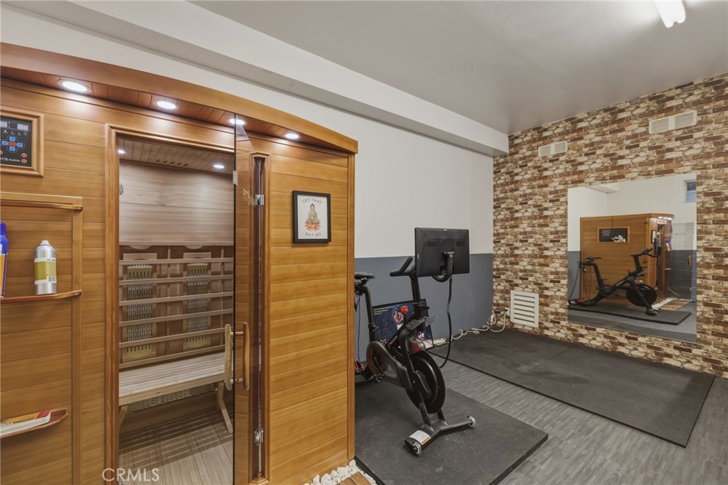 716 North Lucia Avenue, Unit B Redondo Beach, CA 90277 - Photo 47 of 52