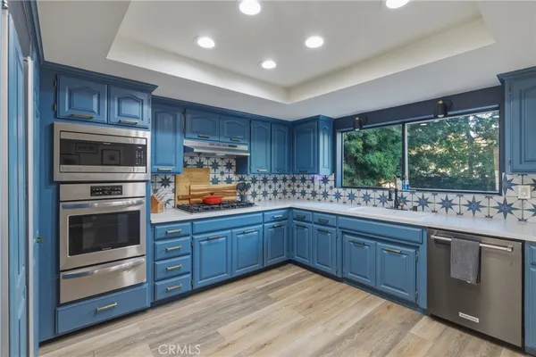 $9,500 | 716 North Lucia Avenue, Unit B, Redondo Beach, CA 90277