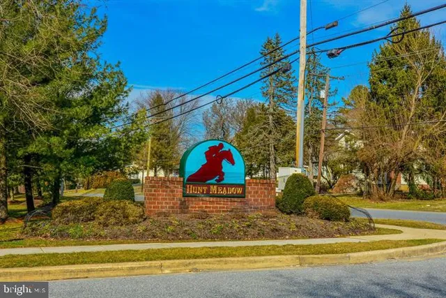 $2,400 | 19 Spring Glen Court, Cockeysville, MD 21030