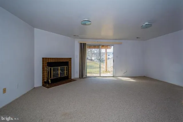 $2,400 | 19 Spring Glen Court, Cockeysville, MD 21030