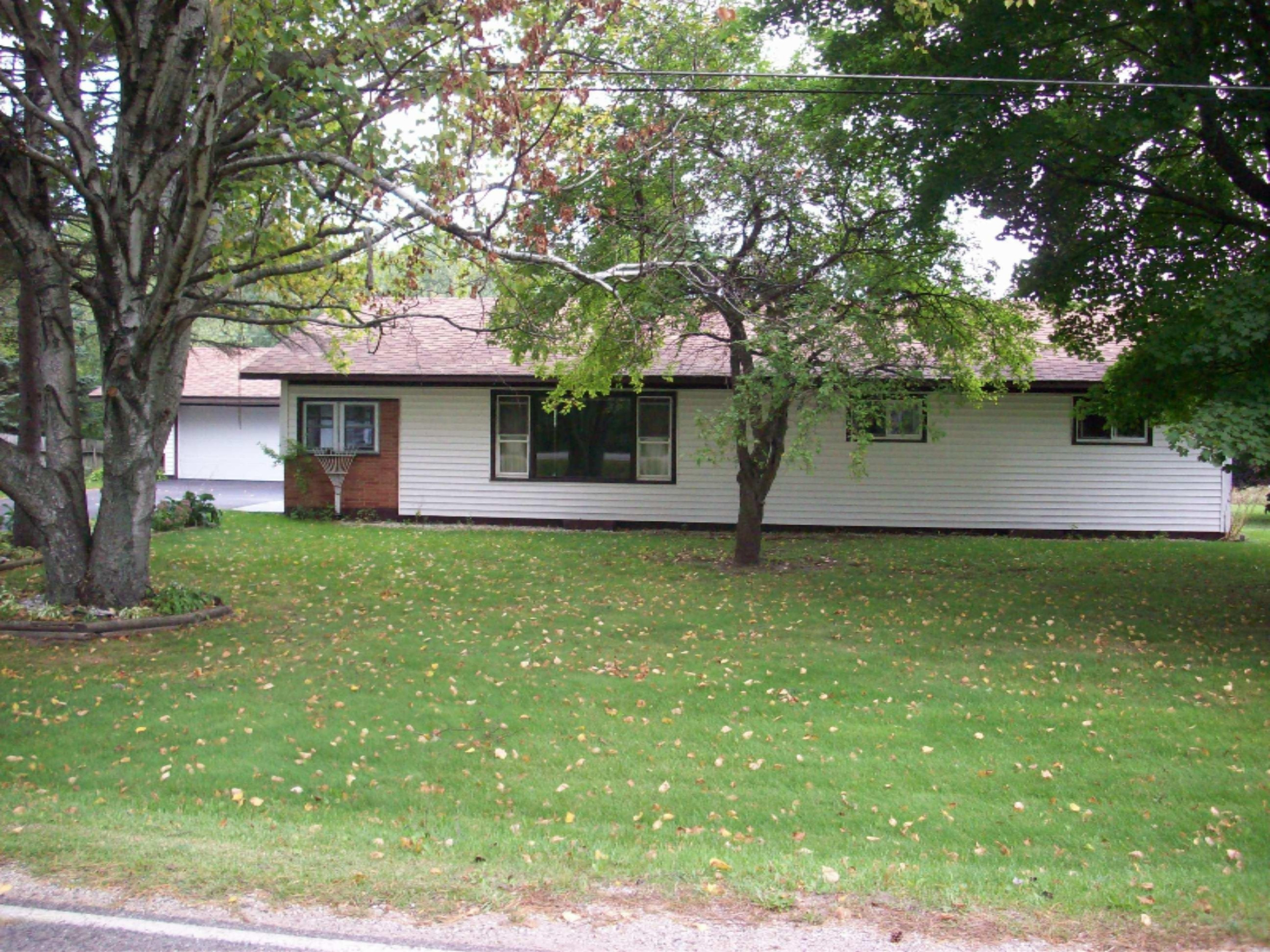20740 3 Mile Road Reed City, MI 49677 - Photo 2 of 27 100_4945