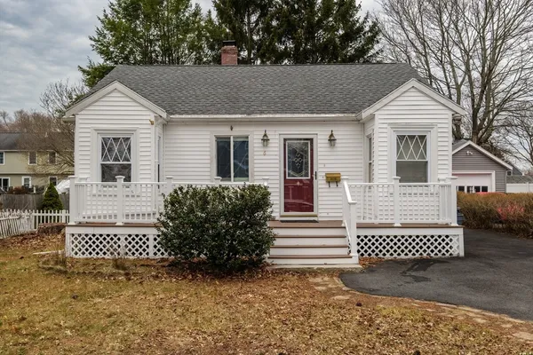 $599,999 | 6 Hayes Avenue, Beverly, MA 01915