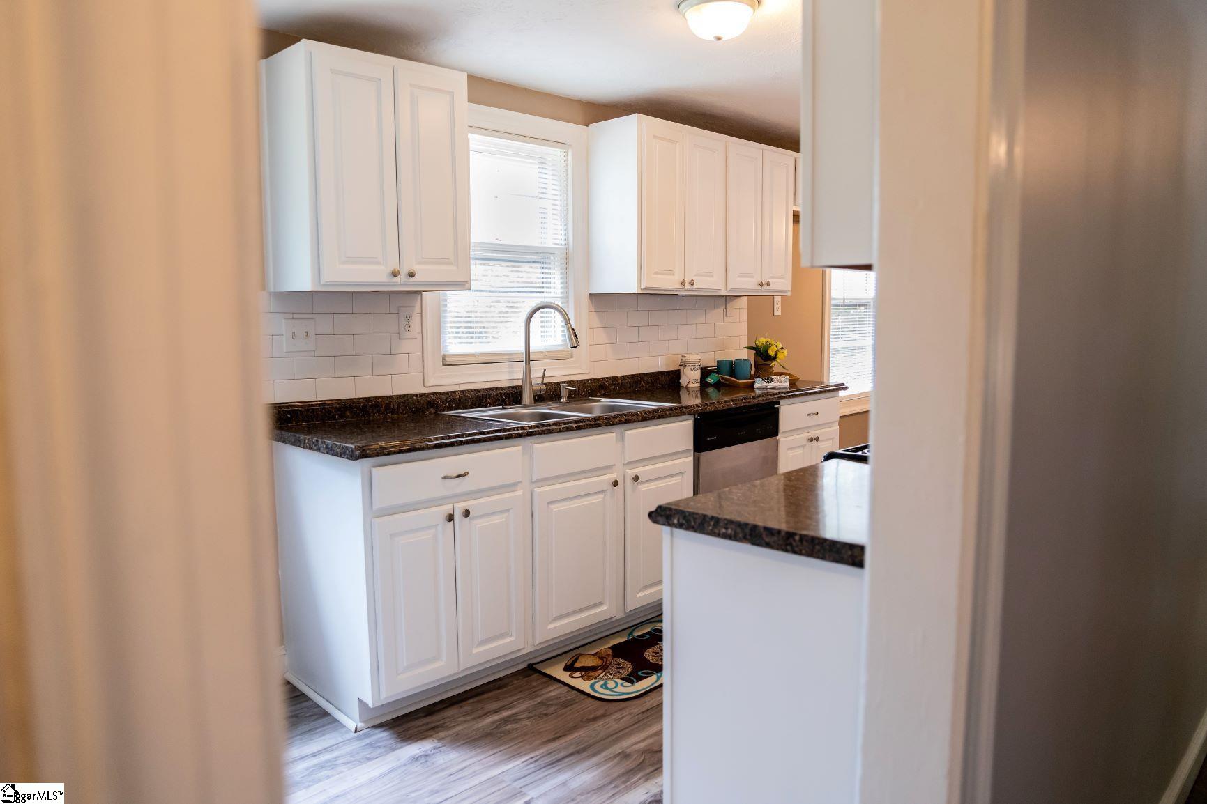118 Couch Street Easley, SC 29640 - Photo 4 of 25 Gallery Image 4