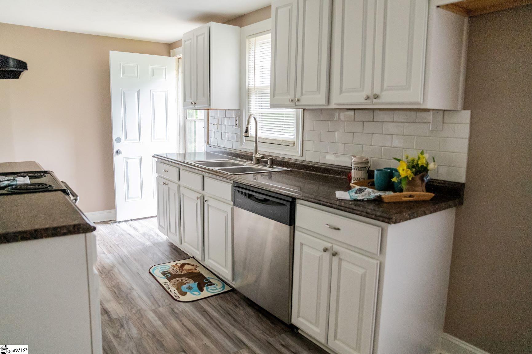 118 Couch Street Easley, SC 29640 - Photo 7 of 25 Gallery Image 7