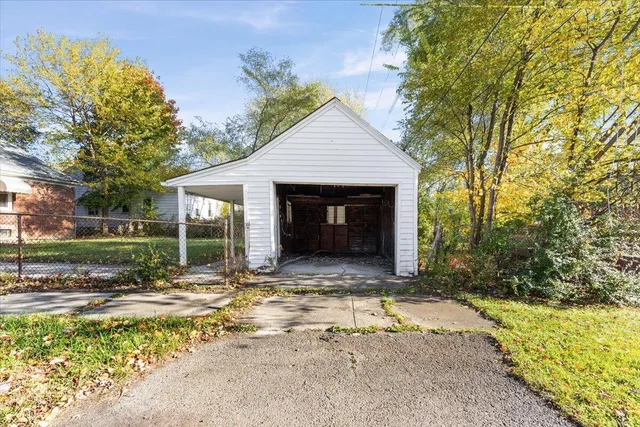 $62,500 | 18700 McCormick Street, Detroit, MI 48224