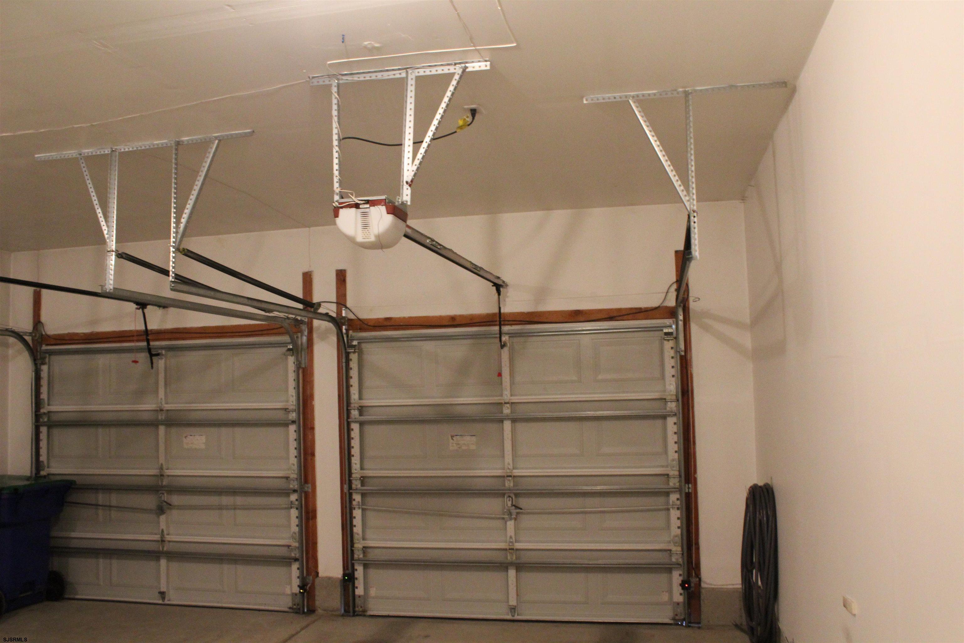 39 Poppy Road Egg Harbor Township, NJ 08234 - Photo 25 of 37 a view of walk in closet with empty racks
